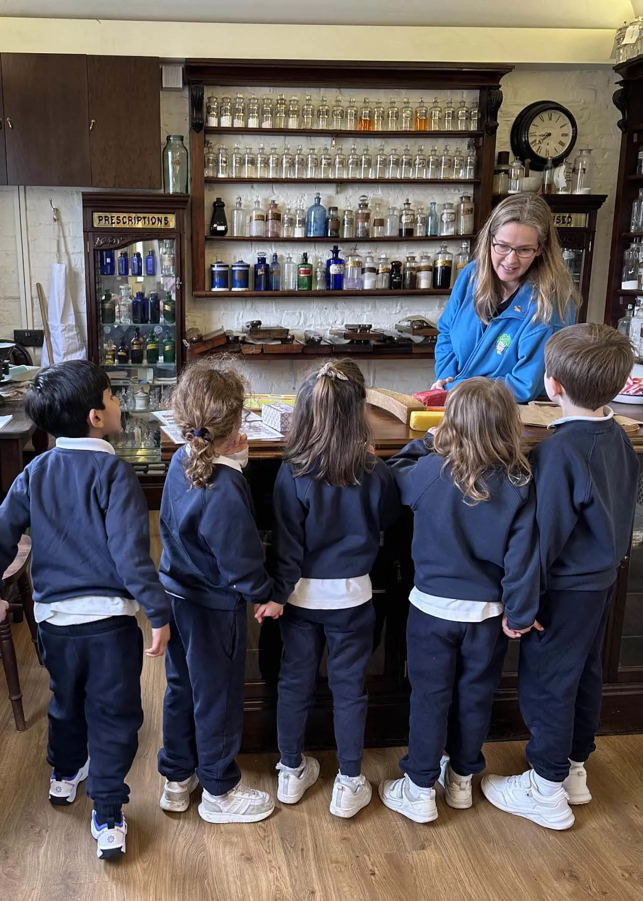 Kindergarten pupils enjoyed an interactive visit to Holly Lodge in beautiful Richmond Park.