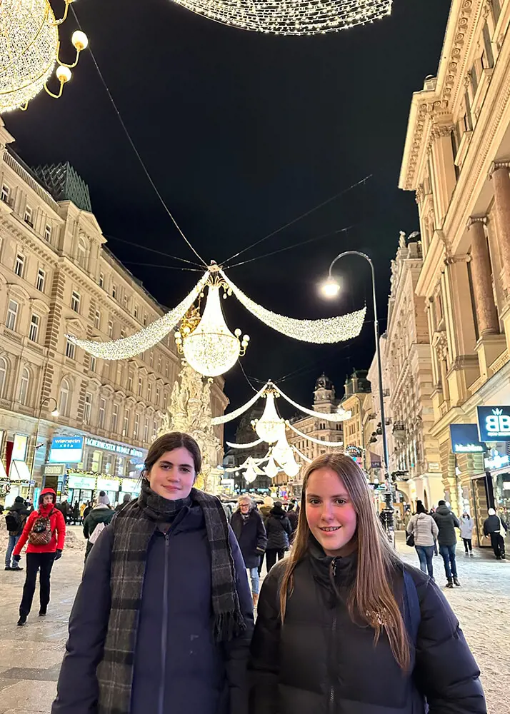 Senior 8 pupils studying German enjoyed a wonderfully festive trip to snowy Vienna.